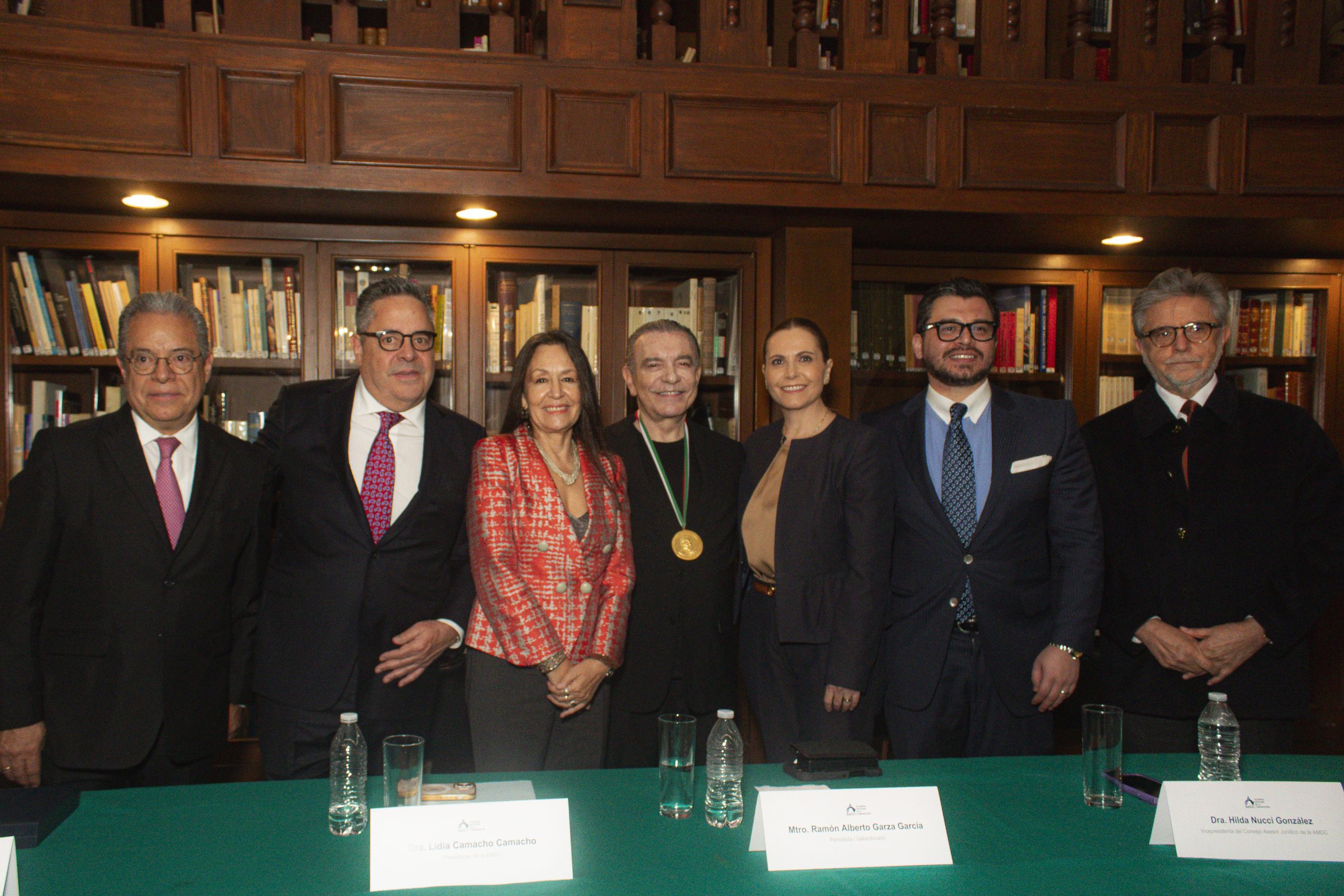 Ramón Alberto Garza recibe la Medalla Francisco Ibarra López al Mérito Empresarial en Comunicación 2026