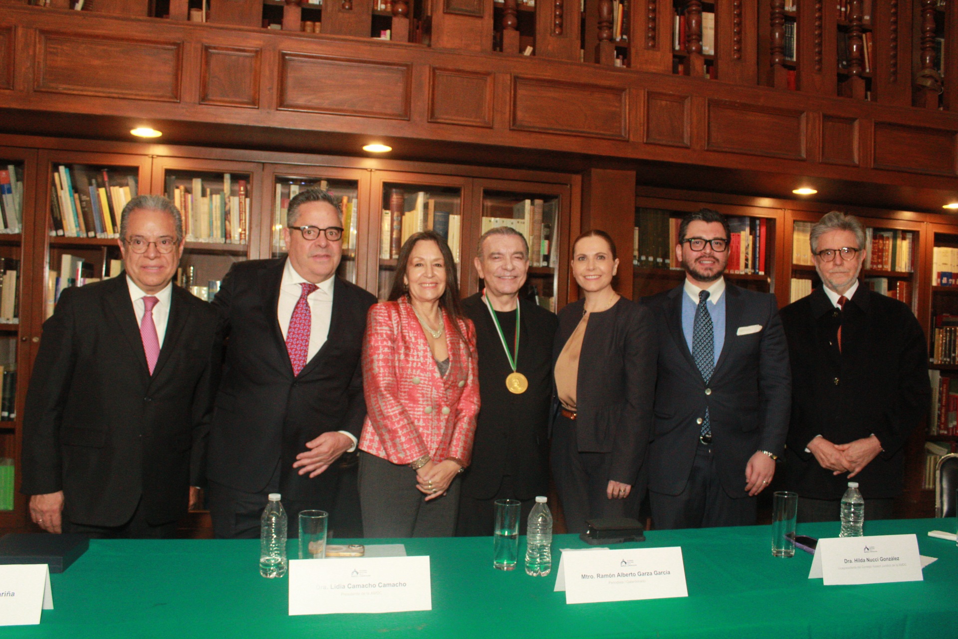 Ramón Alberto Garza recibe la Medalla Francisco Ibarra López al Mérito Empresarial en Comunicación 2026